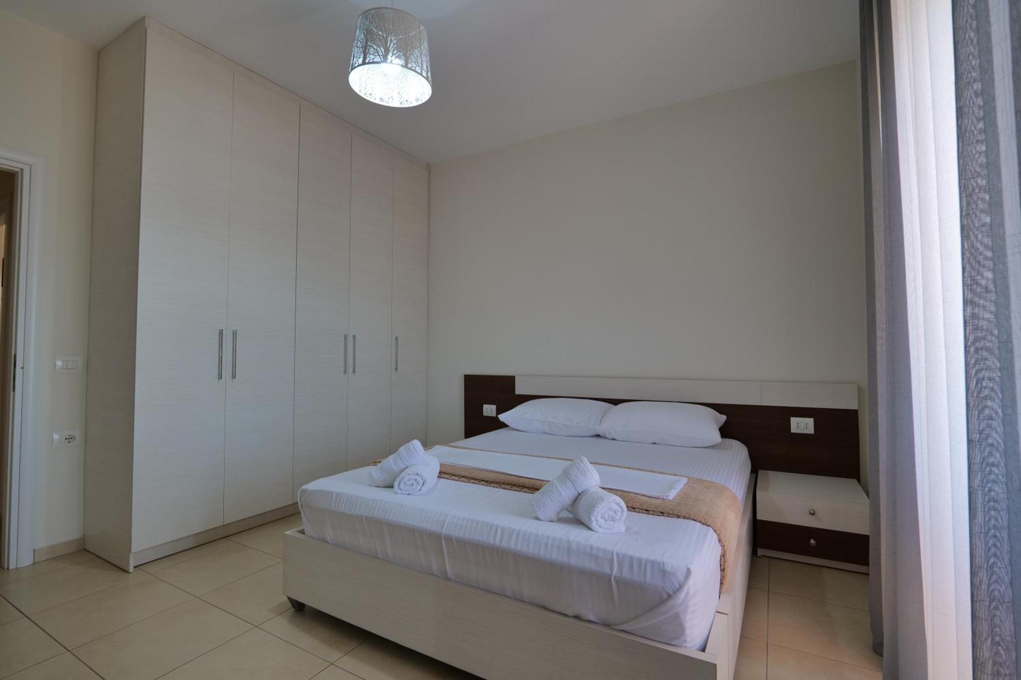 Noel Sea View Apartments Sarandë Exteriör bild