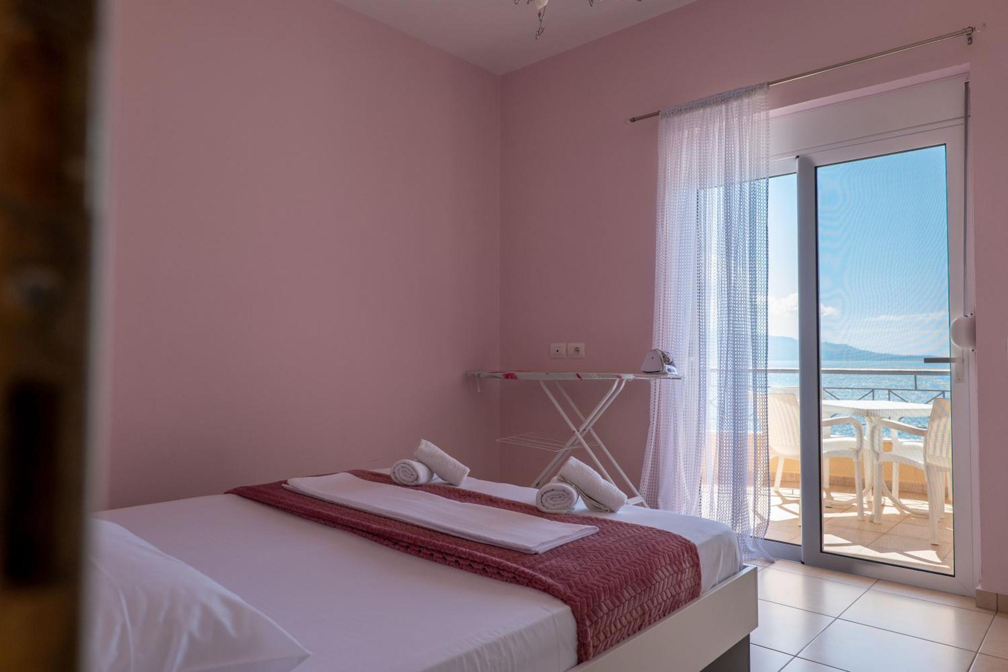 Noel Sea View Apartments Sarandë Exteriör bild