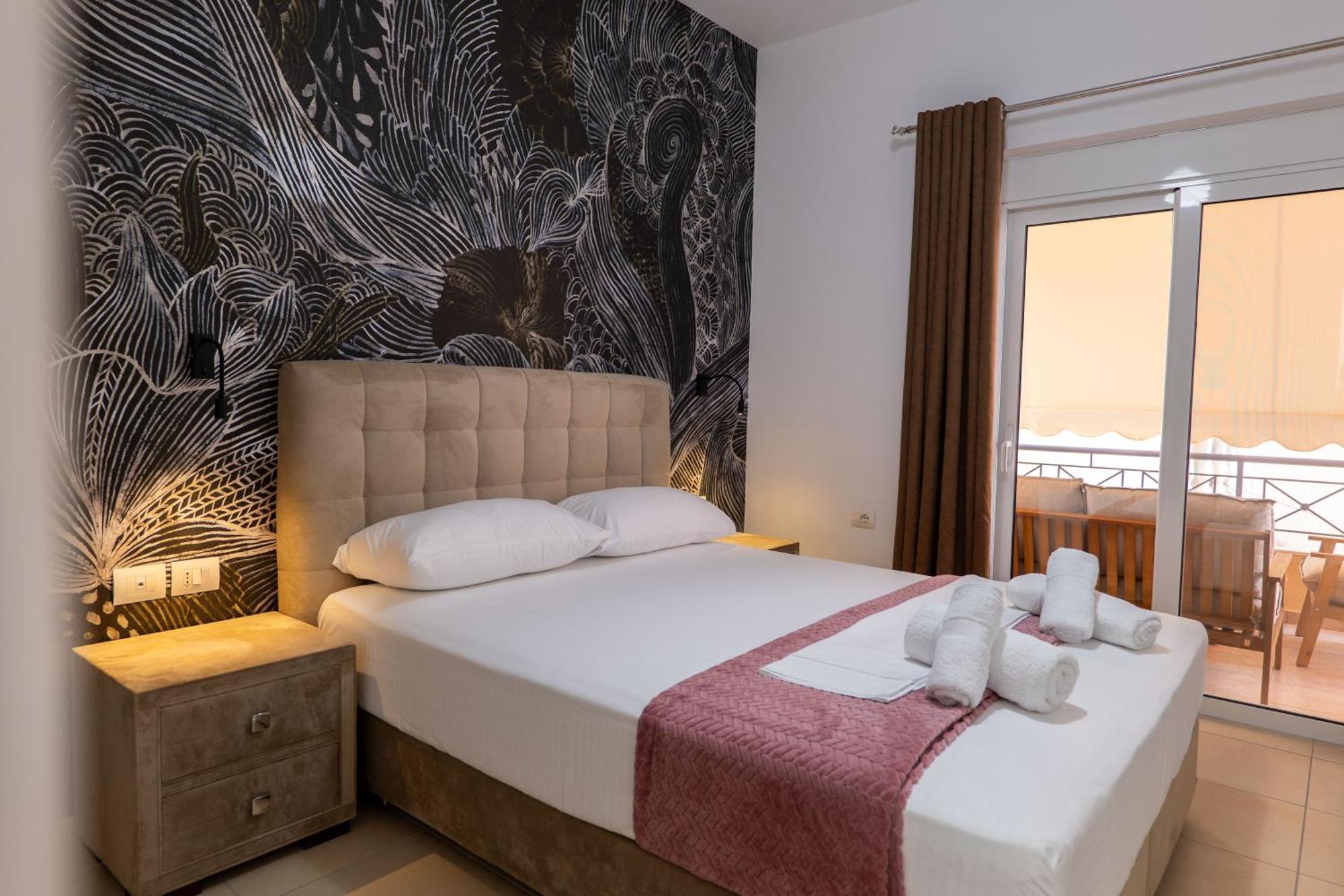 Noel Sea View Apartments Sarandë Exteriör bild