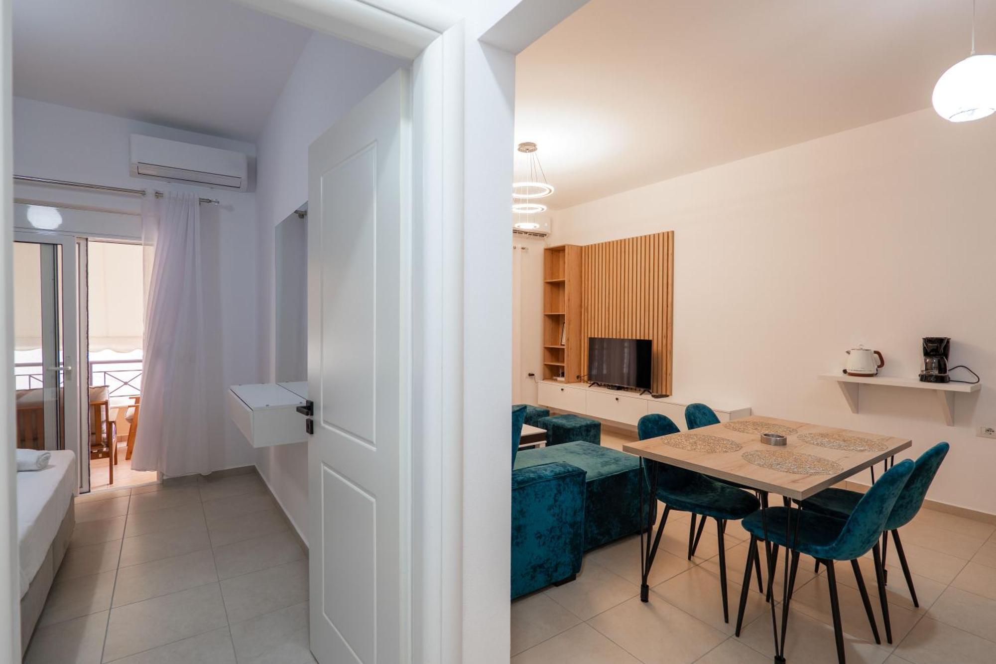 Noel Sea View Apartments Sarandë Exteriör bild
